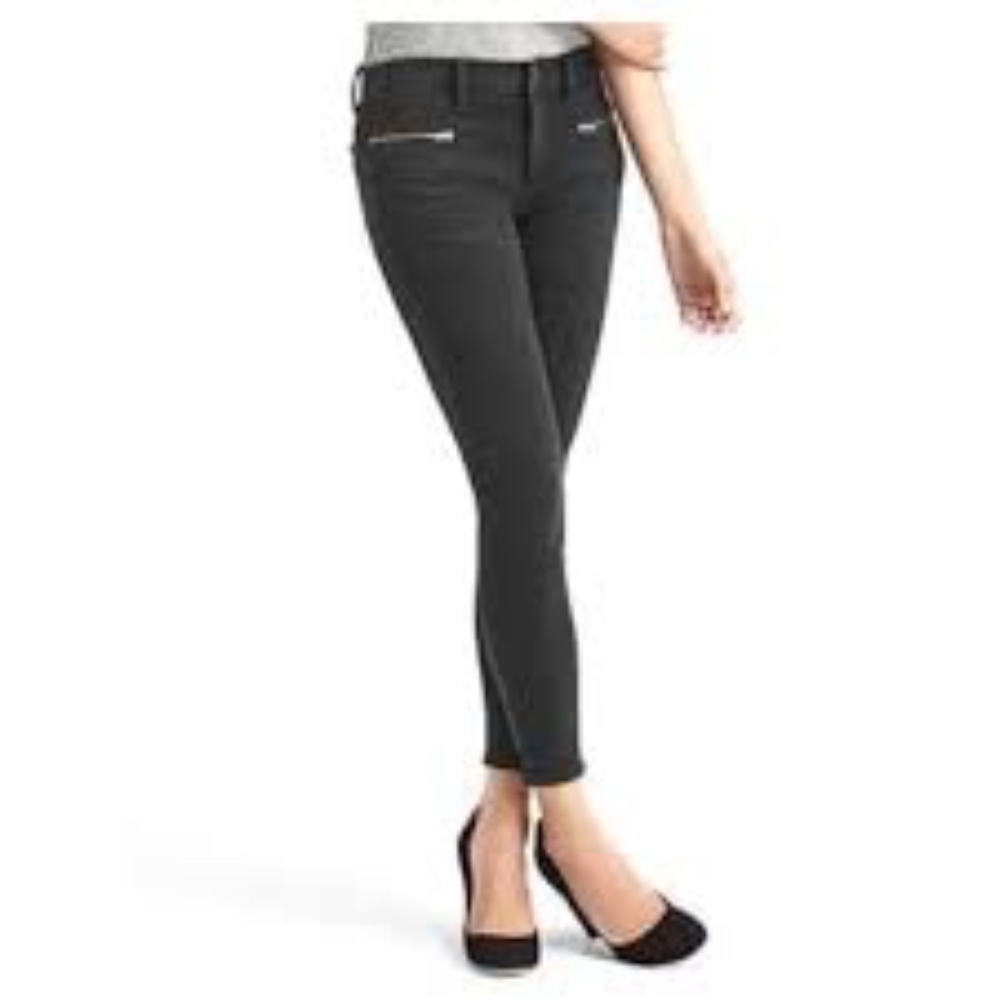 pants with zipper detail